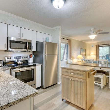 הילטון הד איילנד Hilton Head Condo With Balcony And Pool, Walk To Beach מראה חיצוני תמונה